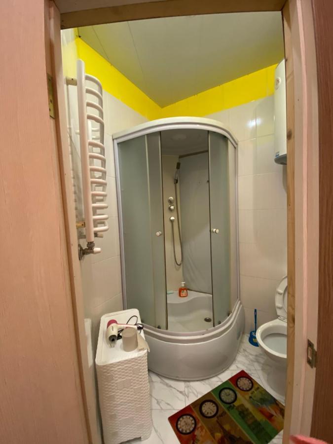 31 Котлярська Apartment Lviv Bagian luar foto