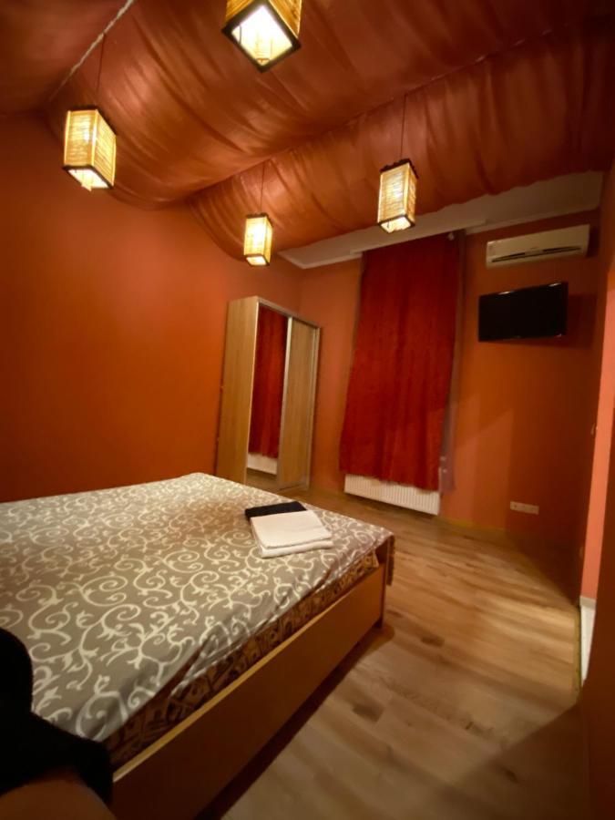31 Котлярська Apartment Lviv Bagian luar foto